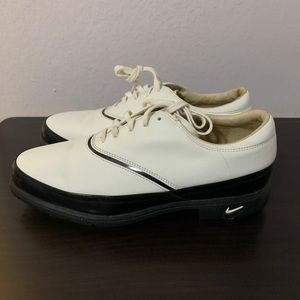 Nike Womens Glof Cleats Shoes Spikes White Size 7